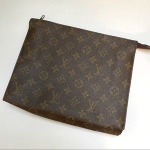 VINTAGE Louis Clutch